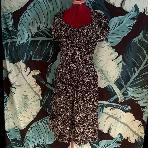 Retro paisley dress - Picture 2 of 8